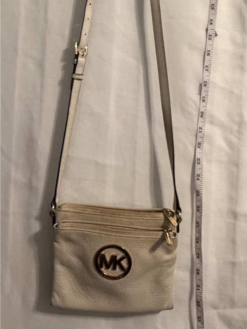 MK  Fulton Crossbody Pebbled Leather Bag MK Logo Purse PICTURES for normal wear